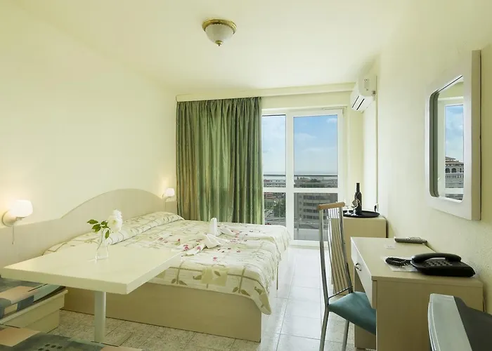 호텔 Svejest 써니비치